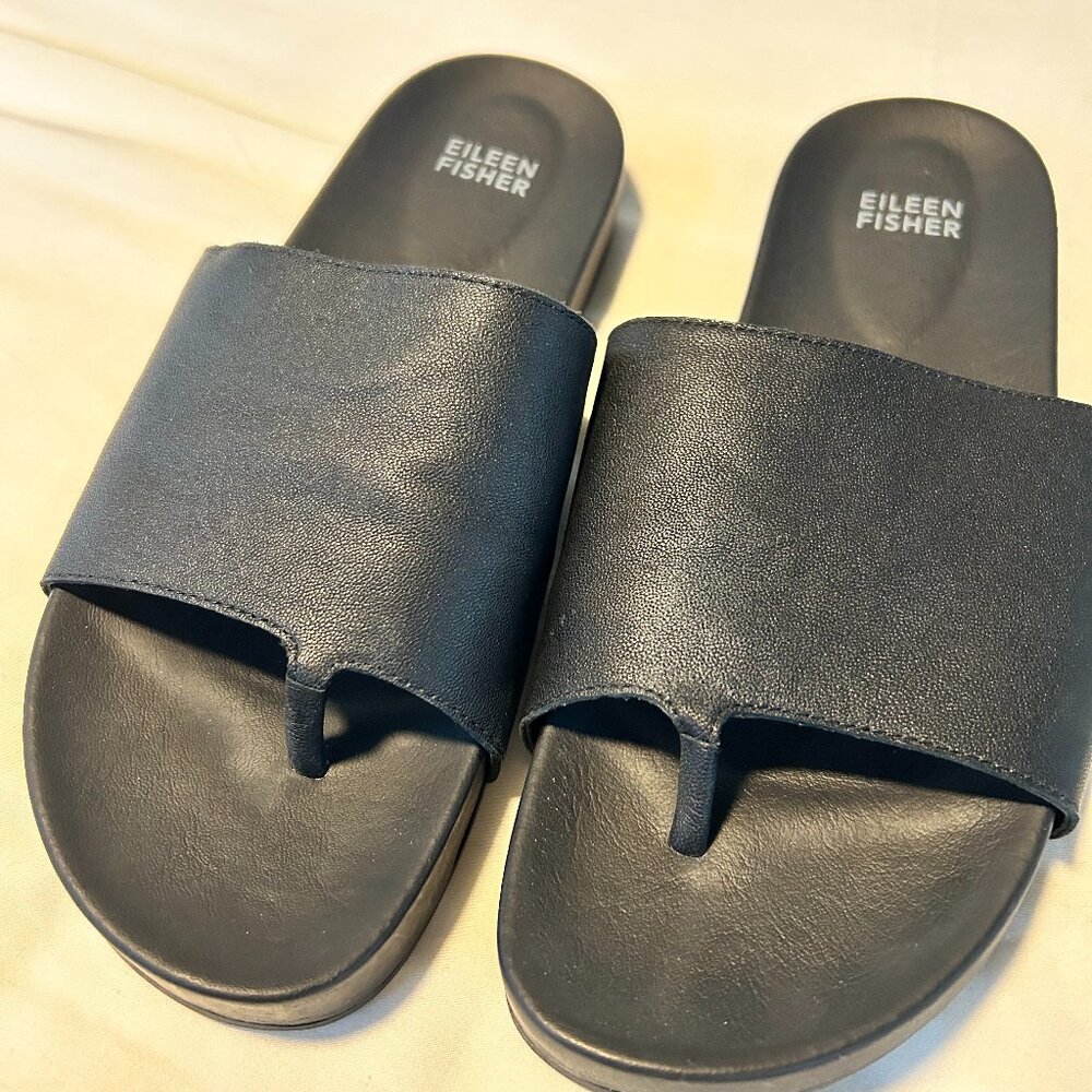 Eileen Fisher Black Motion Slides, size 8.5 (fits size 8), Great Condition!